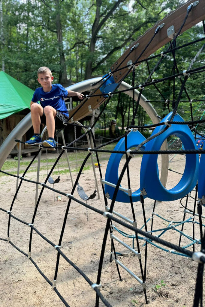 Tor Przeszkód – Mini Park Linowy